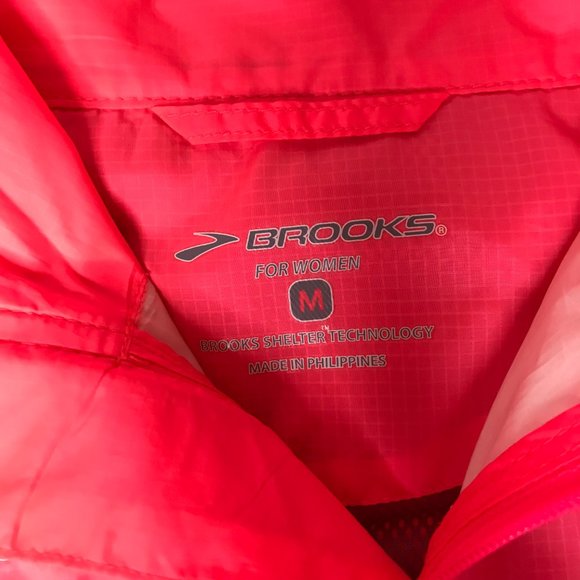 BROOKS Running Pink Hoodie Hooded Jacket Windbreaker.  Bright Neon Pink. Size M - Picture 14 of 14